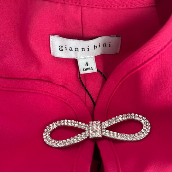 NWT. Hot Pink Gianni Bini Dress with Rhinestone Bows. Size: 4. - Picture 4 of 6